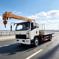 Camion grue Sinotruk HOWO 3,2 tonnes 4x2 240 ch Diesel Weichai, boîte de vitesses manuelle neuve Euro 3 MLD 6 vitesses, cabine couchette à toit plat