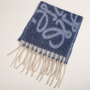 Écharpe d'Hiver Personnalisée Neuve Imprimée Chaude et Épaisse en Peluche pour <span class=keywords><strong>Femme</strong></span> – Grossiste et Fabricant de Châles - Product Image 3
