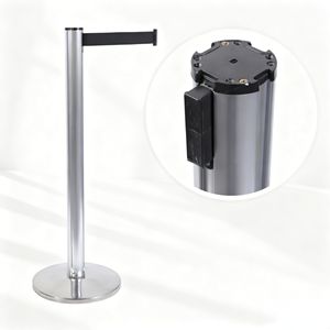 Système <span class=keywords><strong>de</strong></span> barrières événementielles professionnelles en aluminium, poteaux <span class=keywords><strong>de</strong></span> 70 mm <span class=keywords><strong>de</strong></span> diamètre, ruban noir <span class=keywords><strong>de</strong></span> 2 m pour la gestion des files d'attente en salle d'exposition - Product Image 1