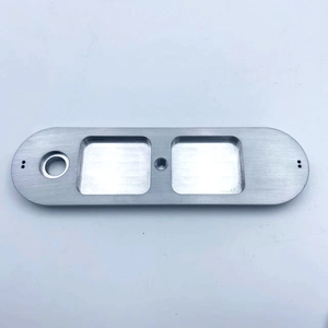 Pièces sur mesure en aluminium usinées CNC et par électroérosion à fil, de forme spéciale, usinées avec précision, comprenant plaques à bride, bases de fixation et composants pour l'automatisation et les semi-conducteurs - Product Image 3