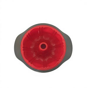 Molde para Hornear de Silicona Roja de 9 Pulgadas con Asa de Acero Aluminizado, Revestimiento Antiadherente Xylan, Ecológico - Product Image 1