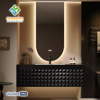 Meuble-lavabo mural moderne en bois massif OEM avec miroir LED argenté et robinet en cuivre pour salle de bain, entrepôt et bar domestique