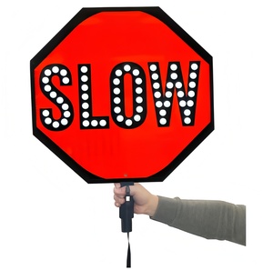 Panneau de signalisation routière portable double face LED Stop/Slow avec capteur de levage, rechargeable et clignotant, pour agents de sécurité routière - Product Image 1