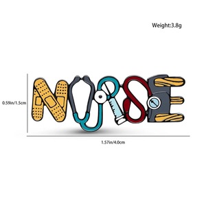 Broches médicales personnalisées amusantes et originales : seringue, stéthoscope, <span class=keywords><strong>infirmière</strong></span>, lettres, épingles de revers en émail - Product Image 4