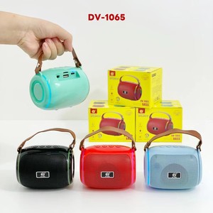 Nouveau kit de batterie <span class=keywords><strong>portable</strong></span> DV-1065, haut-parleur Bluetooth sans fil d'extérieur avec lumière RVB et système audio <span class=keywords><strong>miniature</strong></span> pour le fitness - Product Image 3