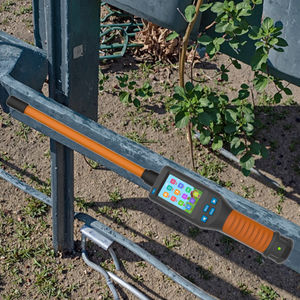 휴대용 860-960MHz ISO 18000-6C <span class=keywords><strong>RFID</strong></span> 이어 태그 리더 스틱 모양의 내구성 ABS 플라스틱 액세스 제어 안드로이드 10 8cm 읽기 - Product Image 5