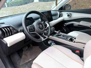 BYD Yuan Plus 2024 Usato, SUV Elettrico 430km, Guida a Sinistra, Telecamera 360°, Guida Autonoma L2, Veicolo Affidabile di Seconda Mano in Vendita - Product Image 6