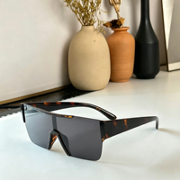 Lunettes de soleil de sport carrées tendance de luxe personnalisées unisexe de haute qualité pour l'été, avec verres dégradés et protection UV intégrale