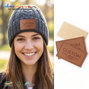 Étiquettes en cuir PU personnalisées avec logo en relief à coudre pour chapeaux et sacs – Fabricant d'accessoires - Product Image 2