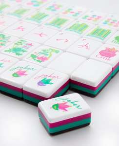 2026 Ensemble de tuiles de Mahjong américain de luxe moderne, personnalisé et en gros, en acrylique gravé à 4 couches, vert, violet, bleu, écaille de tortue, 160 166 tuiles - Product Image 4