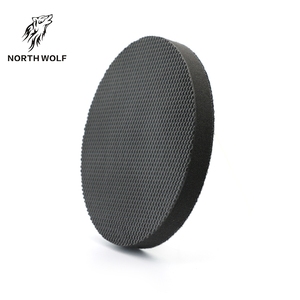 Produits d'entretien automobile North Wolf de 6 pouces très demandés : disque de polissage en argile douce et sécuritaire pour voiture, tampon en argile - Product Image 3