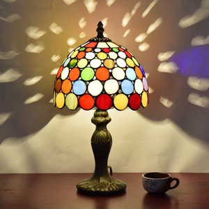 Usine chinoise en gros personnalisé européen Vintage vitrail motif <span class=keywords><strong>libellule</strong></span> abat-jour <span class=keywords><strong>Tiffany</strong></span> <span class=keywords><strong>lampe</strong></span> de table Flexible AC - Product Image 4