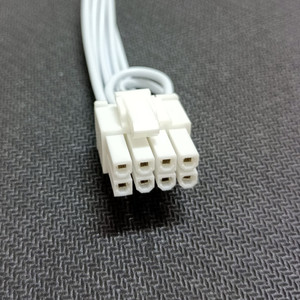 สายแปลงไฟ GPU VGA แบบมีปลอกสีขาว ตัวเมีย 8 พิน PCIe เป็นตัวผู้คู่ - Product Image 1