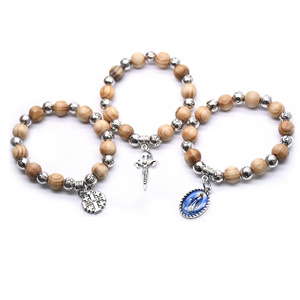 Fábrica <span class=keywords><strong>de</strong></span> joyería cristiana religiosa 10mm cuentas <span class=keywords><strong>de</strong></span> madera <span class=keywords><strong>de</strong></span> pino Jerusalén Cruz <span class=keywords><strong>Virgen</strong></span> María encantos pulsera <span class=keywords><strong>de</strong></span> cuentas para hombres y mujeres - Product Image 1