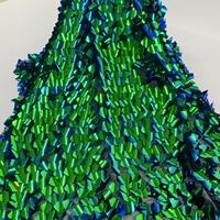 Tissu en maille brodé de fleurs 3D à sequins, style uni, 100 % polyester, séchage rapide, poids moyen, tissu pour vêtements en gros