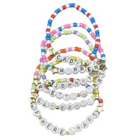 Bracelet personnalisé MIRA pour femme avec perles dorées et lettres