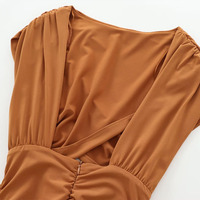 Robe Midi Femme PB&ZA 2024 Nouvelle Collection Chic et Tendance avec Design Ouvert et Plissé, Style Vintage Sans Manches