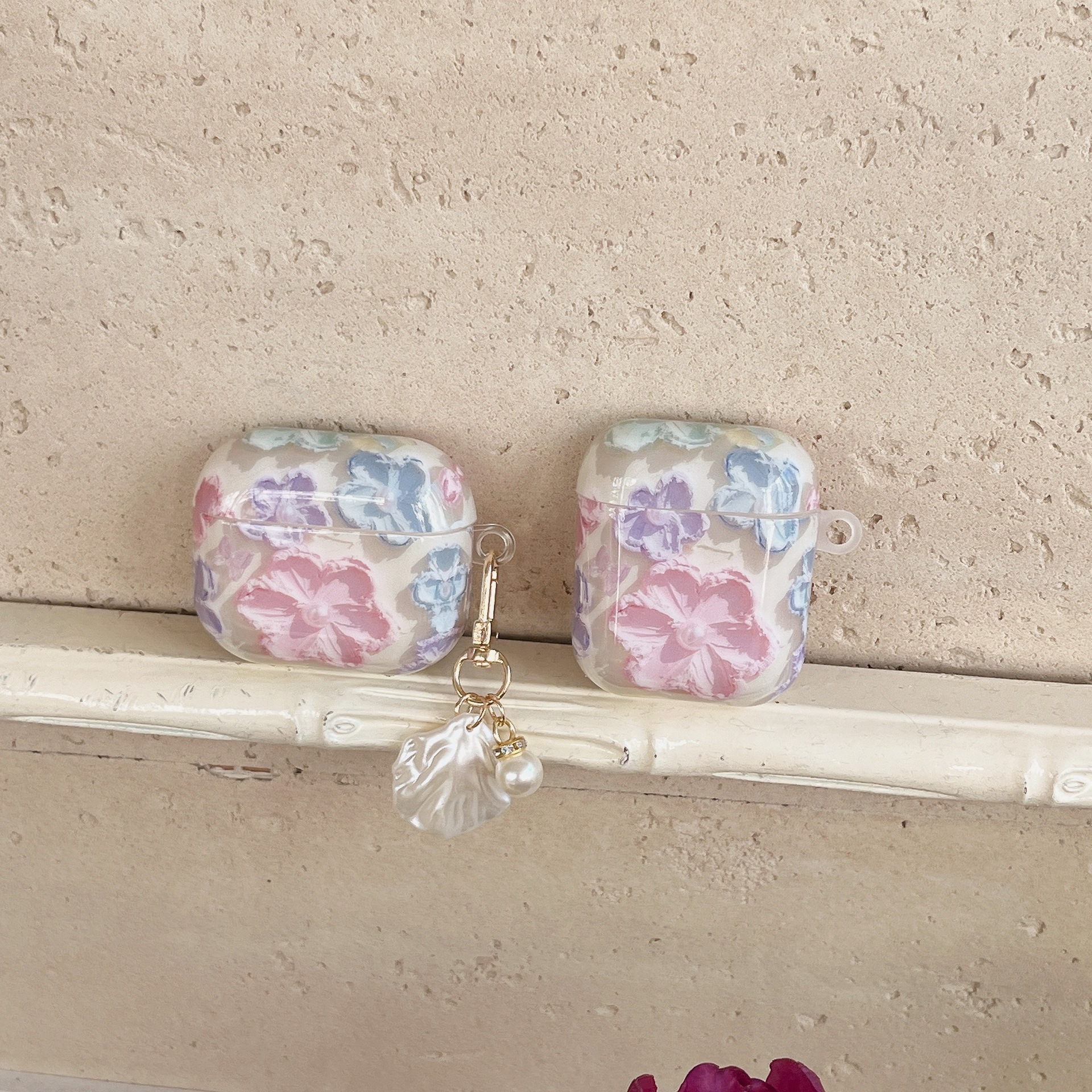 Pink Oil Painting Flower Shell Pendant