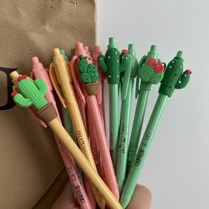 ปลอกปากกาซิลิโคนรูปต้นกระบองเพชรการ์ตูนน่ารักแบบกำหนดเองสำหรับคนรักพืช - สั่งซื้อจำนวนมากสำหรับของขวัญในห้องเรียน ของตกแต่งสำนักงาน - Product Image 5