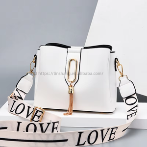 Newest Fashion PU Leather High Quality Shoulder Bags Ladies Trendy Women's <b>Purses</b> and Handbags - Product Image 3