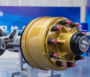 LUEN Nouvel essieu en acier de type américain pour <span class=keywords><strong>semi</strong></span>-remorques lourdes - Conception standard <span class=keywords><strong>américaine</strong></span> Capacité de charge de 16T et construction durable - Product Image 1