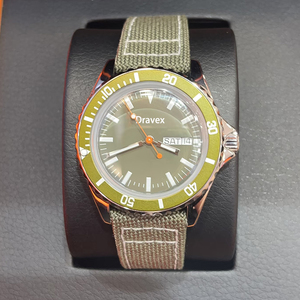 Đồng hồ đeo tay cơ khí cao cấp MIDOS nam 2025, dây đeo silicon đỏ chống nước, lịch kép - Product Image 5