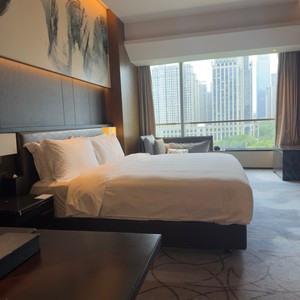 Set di Mobili Moderni Personalizzati OEM per Camere d'Albergo con Letto, Comodino, Armadio, Scrivania, Arredamento <span class=keywords><strong>Completo</strong></span> per Progetti di Ospitalità - Product Image 1