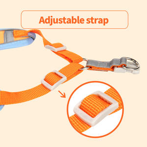 Conjunto de correa de perro de poliéster ajustable Correa de pecho Chaleco acolchado de moda para mascotas Cierre de botón Patrón de rayas para tamaño pequeño y mediano - Product Image 3