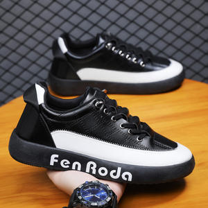 Calzado Deportivo Casual Personalizado de Alta Calidad con Diseño a Medida, Malla Transpirable, Amortiguación Cómoda y Antideslizante - Product Image 1