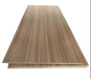 لوح <span class=keywords><strong>MDF</strong></span> بتصميم عصري 18 مم 4×8 درجة E1، ألواح ميلامين، ألواح <span class=keywords><strong>MDF</strong></span> مضغوطة للأثاث المنزلي - Product Image 1