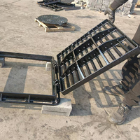 Grille de drainage carrée en fonte ductile EN124-2 Classe D400, utilisée pour les voies latérales, avec cadre, peinture noire