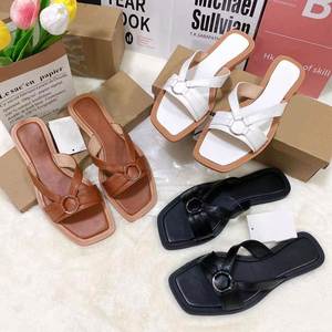 Estate tinta unita sandali firmati quadrati per le donne e le signore scarpetta di lusso spiaggia sabbiosa Femmes moda pantofole - Product Image 1