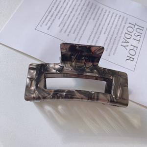 किएजिन कस्टम लोगो हाई-एंड बाल क्लिप खोखले आयताकार कोरियन शैली शार्क शैली शार्क शैली शार्क शैली 10.5 सेमी बालों के पंजे - Product Image 6