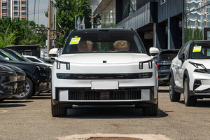 Modello 2025 Usato in Vendita Lynk&Co 900 1.5T Halo SUV Ibrido Plug-in di Lusso <span class=keywords><strong>a</strong></span> 6 Posti Nuovo Veicolo per Viaggi d'Affari - Product Image 2