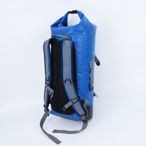 Mochila Impermeable Portátil con Cierre Enrollable de PVC con IPX-6 para Deportes Acuáticos, Pesca, Kayak, Senderismo, Playa y Camping - Product Image 2
