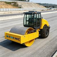 Compacteur vibrant CNCMC TRS16 de 16 tonnes à tambour unique avec système d'arrosage pour les projets de réparation des routes en asphalte urbaines