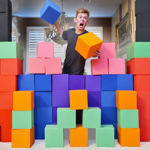 Blocs de mousse en polyuréthane haute densité pour piscine de trampoline intérieure éducative, pour enfants de 2 à 4 ans et de 5 à 7 ans - Product Image 1