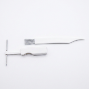 ฝาครอบแปรง DK-596 และที่เปลี่ยนเข็มจักรเย็บผ้า - Product Image 1
