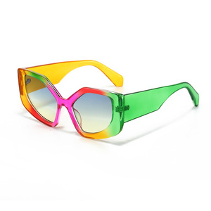 Venta Directa de Fábrica de Gafas de Sol de Moda para Hombre y Mujer, con Diseño Poligonal y Colores de Tendencia para Actividades al Aire Libre - Product Image 5