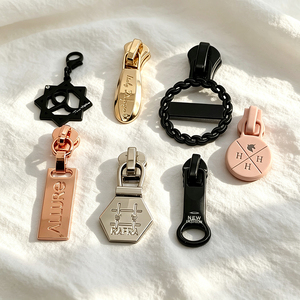Tiradores de cremallera de goma personalizados con cordón, repuesto para ropa y bolsos, tirador de cremallera de silicona con logotipo, cordón para deslizador de cremallera - Product Image 6
