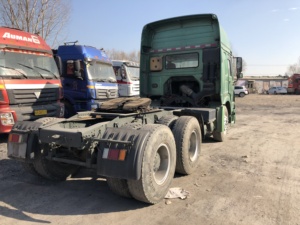 รถบรรทุกหัวลากมือสอง Sinotruk Euro2 ดีเซล 6x4 พวงมาลัยซ้าย HOWO 10 ล้อ รับน้ำหนัก 21-30 ตัน 371 แรงม้า กล้องมองหลัง 360 องศา - Product Image 5