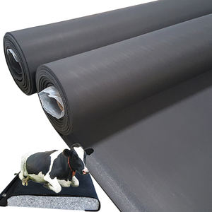 Feuille de caoutchouc recyclé longue durée avec revêtement supérieur pour matelas de vache - Service de découpe durable disponible - Product Image 1