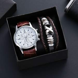 Montre à quartz pour homme en gros, trois aiguilles, couleur bleu-<span class=keywords><strong>ray</strong></span>ée, boîtier en alliage, facile à assortir, bracelet en cuir, ensemble de deux pièces, cadeau - Product Image 2