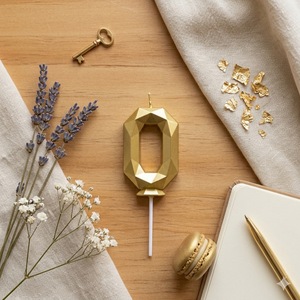 Corona de cumpleaños estilo diamante dorado con lazo, vela digital para decoración de pasteles, soporte para pastel - Product Image 4