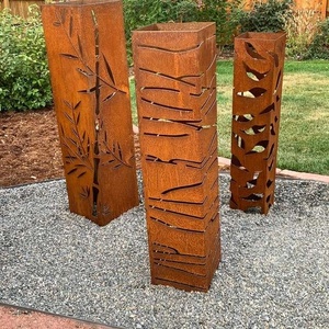 Lampe de jardin en acier Corten, boîte lumineuse décorative extérieure en métal ajouré pour aménagement paysager - Product Image 2