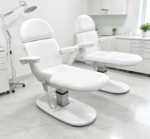 Fauteuil de Salon de Beauté Électrique Entièrement Réglable à 3 Moteurs, Lit de Spa Professionnel, Mobilier d'Esthétique Ergonomique avec Rembourrage et Base Blanche en PU - Product Image 1