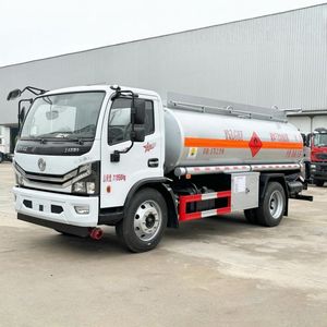 รถบรรทุกน้ำมันดีเซล DONGFENG 4x2 ขนาด 10,000 ลิตร สำหรับขนส่งและจัดส่งน้ำมันดีเซลที่มีความไวต่อไฟ - Product Image 2