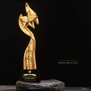 แผ่นเหรียญรางวัลคริสตัลเรซินแกะสลักรูปดาวเป็น K9เปล่าหรูหราออกแบบได้ตามต้องการ - Product Image 5