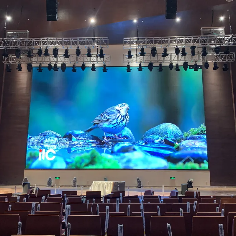 Soluzione chiavi in mano professionale schermo di visualizzazione a LED sfondo della fase P2.9 P3.9 schermo a noleggio digitale a LED 3m x 2m Video Wall a LED