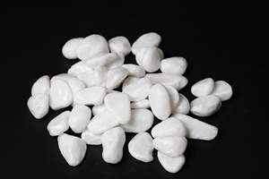 Meilleure vente de galets de galets blancs naturels en pierre d'oeuf du Vietnam pour décorations de villa de forme ronde avec couleur blanche - Product Image 5